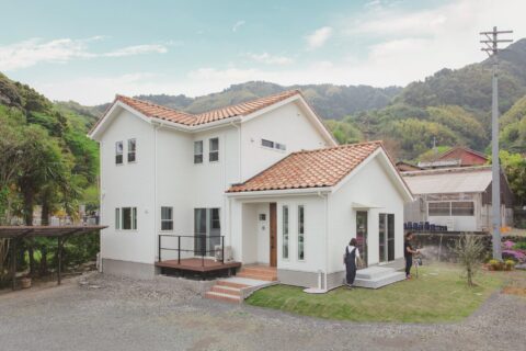 自然と暮らすプロヴァンスのお家　【注文住宅　事例】