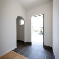 木目と光のあたたかみを感じるお家　【注文住宅　事例】