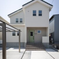 木目と光のあたたかみを感じるお家　【注文住宅　事例】